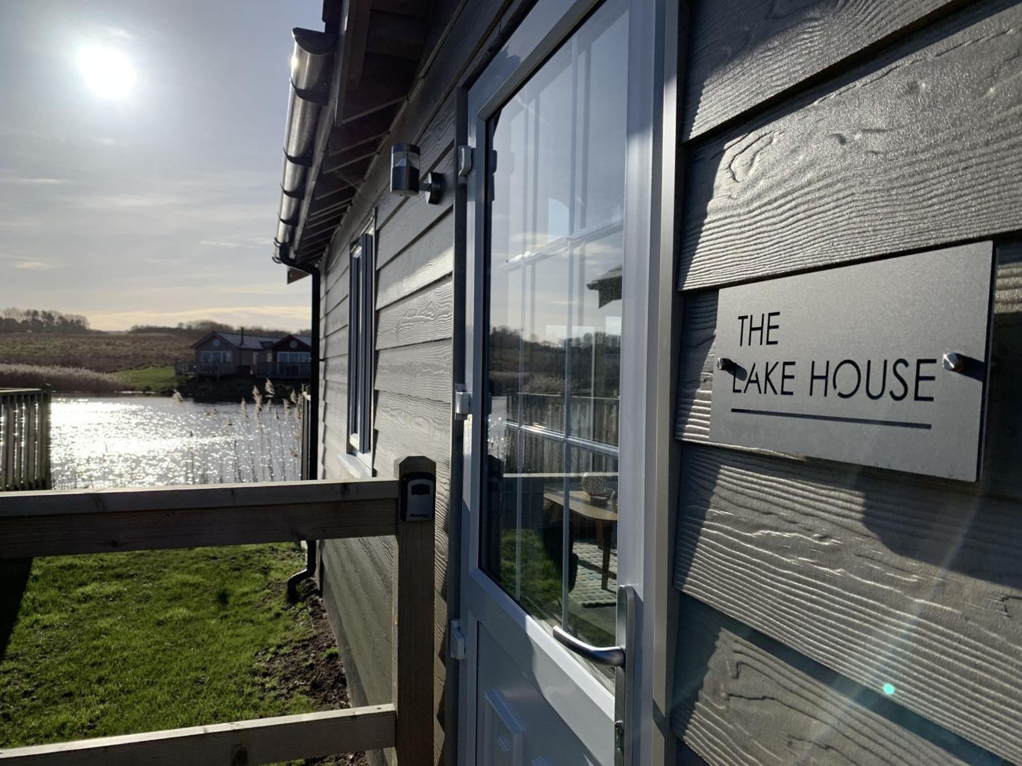 The Lake House At The Bay Filey, Sleeps 4, 1 Dog Welcome For Free Too Bagian luar foto
